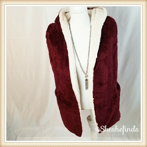 COZY REVERSABLE FUR BURGANDY JACKET /VEST - Active USA - LAST ONE! S - Picture 2 of 3